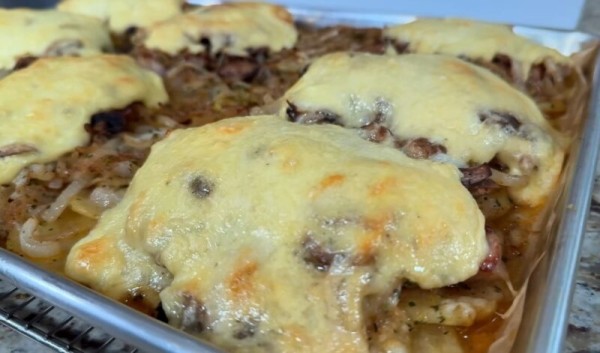 Мясо по-французски! Классическое Новогоднее горячее блюдо: так готовили наши мамы