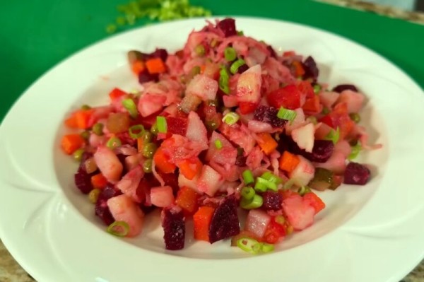 Рецепт идеального винегрета. Тот самый классический вкус, за который все любят этот салат! Рецепт идеального винегрета. Тот самый классический вкус, за который все любят этот салат!