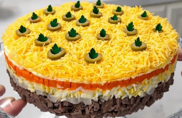 Новогодний салат «Милорд» — вкуснейшее сочетание ингредиентов! Новогодний салат «Милорд» — вкуснейшее сочетание ингредиентов!