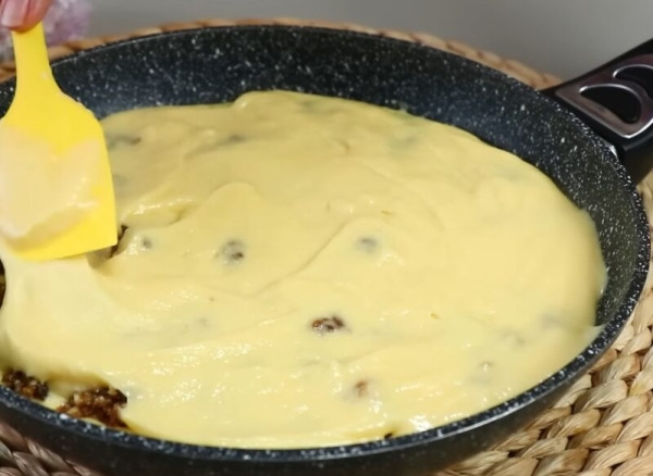 Срочно к плите! Удивите всех ароматным пирогом, который тает во рту. Вкус — как из лучшей кондитерской Срочно к плите! Удивите всех ароматным пирогом, который тает во рту. Вкус — как из лучшей кондитерской