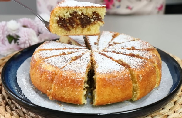 Срочно к плите! Удивите всех ароматным пирогом, который тает во рту. Вкус — как из лучшей кондитерской Срочно к плите! Удивите всех ароматным пирогом, который тает во рту. Вкус — как из лучшей кондитерской