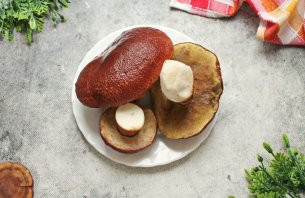 Белые грибы жареные