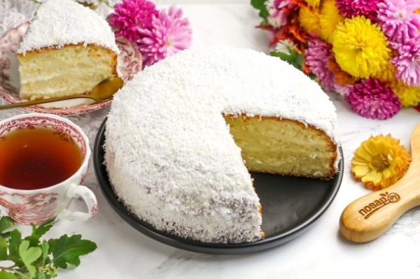 Бисквитный торт с кремом из сгущенки Бисквитный торт с кремом из сгущенки