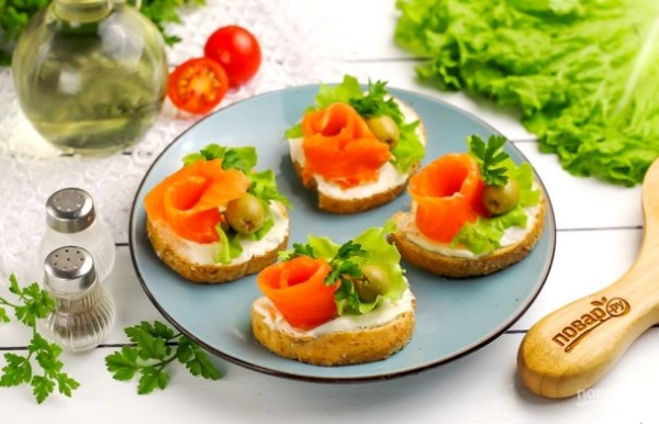 Бутерброды с форелью Бутерброды с форелью