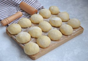 Домашние булочки с сахаром