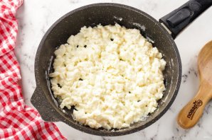 Яичница-болтунья Яичница-болтунья