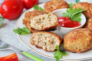 Котлеты из мясного фарша Котлеты из мясного фарша