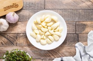 Маринованный чеснок по-корейски