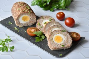 Мясной рулет с яйцом Мясной рулет с яйцом