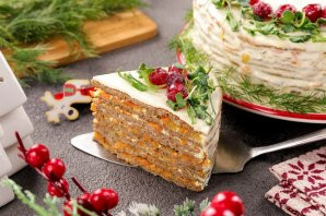 Новогодний печеночный торт