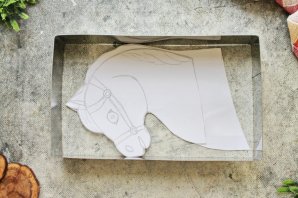 Новогодний торт "Огненная лошадь"