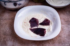 Печень говяжья в сметане Печень говяжья в сметане