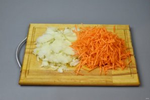 Печеночный торт из говяжьей печени Печеночный торт из говяжьей печени