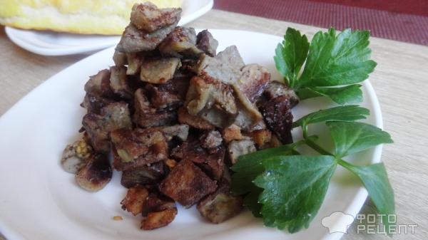 Рецепт: Баклажаны с выжарками - Очень сытно и вкусно.