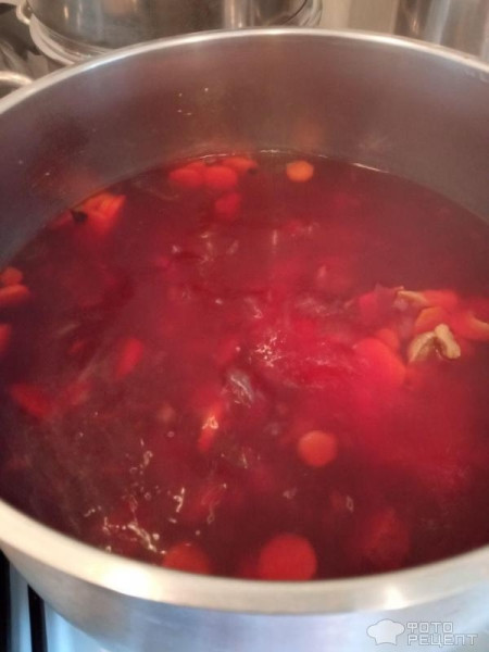 Рецепт: Борщ со свеклой - С подтушенной капустой