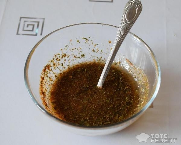 Рецепт: Куриные голени с грузинскими травами - запечённые в духовке