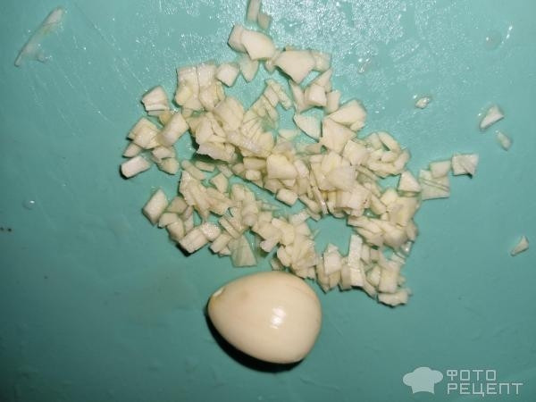 Рецепт: Скумбрия на мангале - С чесноком в маринаде. Вкуснейшая рыба!