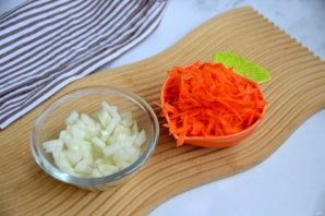 Рулет из фарша с яйцом Рулет из фарша с яйцом