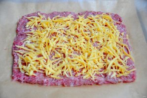 Рулет из фарша с яйцом Рулет из фарша с яйцом