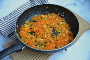 Рулет из фарша с яйцом Рулет из фарша с яйцом