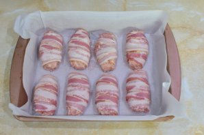 Рулетики с беконом