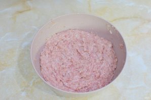 Рулетики с беконом