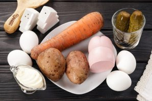 Салат "Шапочка Деда Мороза"