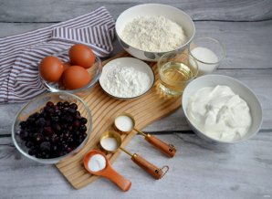 Сметанник со смородиной Сметанник со смородиной