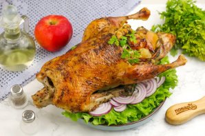 Утка с яблоками в рукаве Утка с яблоками в рукаве