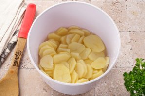 Запеканка из кабачков с картошкой и фаршем в духовке