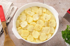 Запеканка из кабачков с картошкой и фаршем в духовке