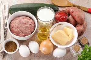 Запеканка из кабачков с картошкой и фаршем в духовке