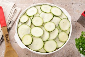 Запеканка из кабачков с картошкой и фаршем в духовке