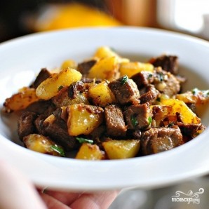 Жареная картошка с мясом Жареная картошка с мясом