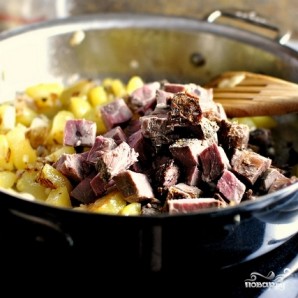 Жареная картошка с мясом Жареная картошка с мясом