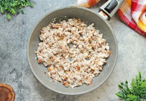 Жульен с курицей и лисичками Жульен с курицей и лисичками