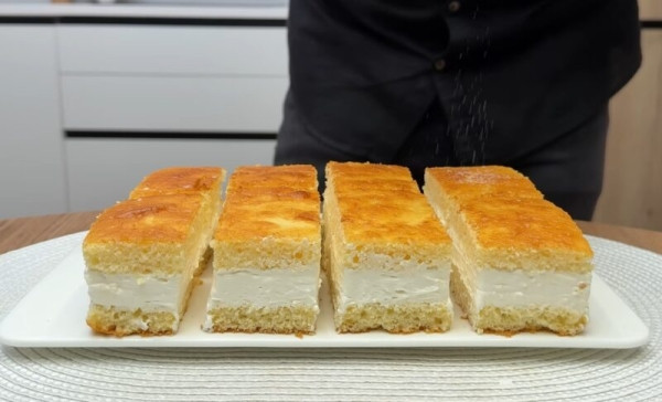 Просто йогурт и яйца: секрет воздушного Рождественского десерта, который все примут за сложную выпечку