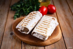 Буррито поджаренный на сковороде