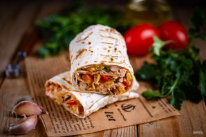 Буррито поджаренный на сковороде