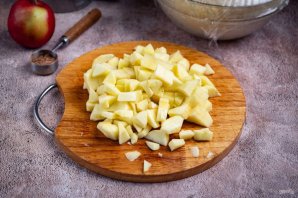 Печеные пирожки с яблоками