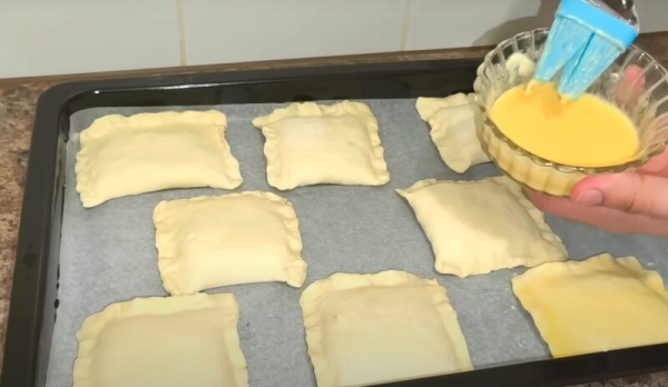 Идеальные пирожки для вечно занятых: как за 20 минут создать кулинарный шедевр с потрясающей начинкой Идеальные пирожки для вечно занятых: как за 20 минут создать кулинарный шедевр с потрясающей начинкой