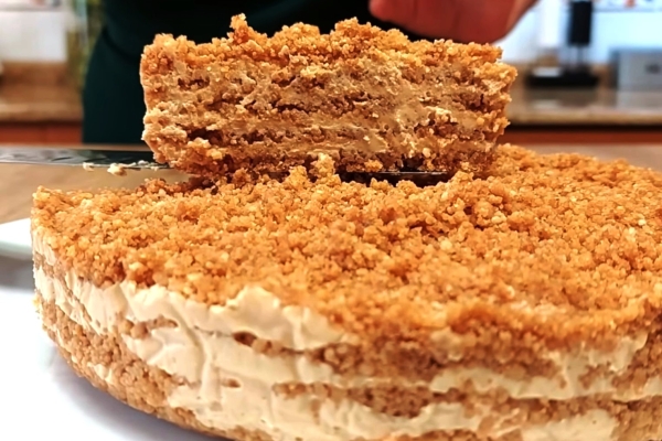 Торт-экспресс: всего 15 минут от сковороды до десерта! Никакой духовки, минимум ингредиентов &mdash; проверенный рецепт