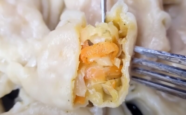 Вареники с капустой, которые не трескаются — рецепт на идеальном тесте без масла и кипятка! Вареники с капустой, которые не трескаются — рецепт на идеальном тесте без масла и кипятка!