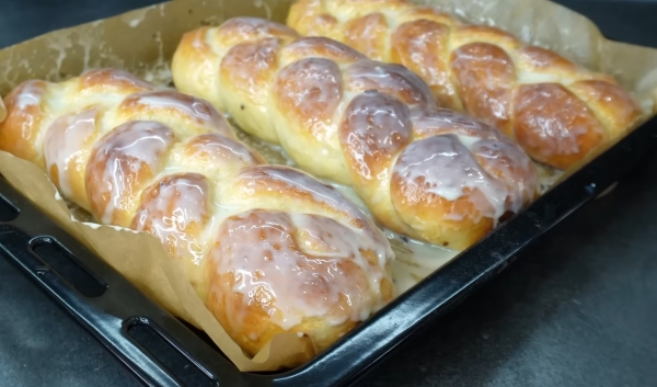 Сладкие и ароматные плетенки-косички. Тесто получается идеально с первого раза!