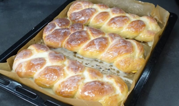 Сладкие и ароматные плетенки-косички. Тесто получается идеально с первого раза!