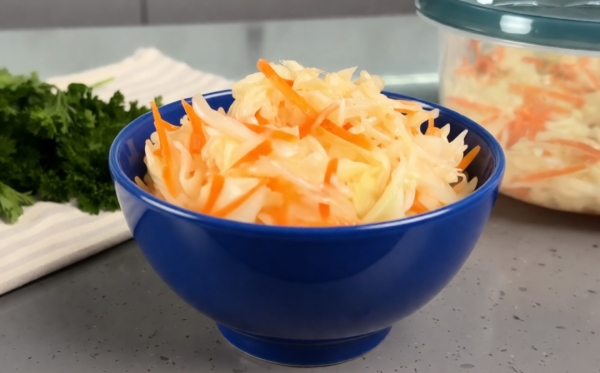 Вкусный и полезный салат &laquo;Столовский&raquo;. Рецепт знаменитого домашнего капустного салата