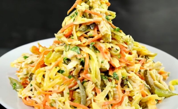 Салат с курицей и корейской морковью. Пикантное Новогоднее блюдо для Огненной Лошади! Салат с курицей и корейской морковью. Пикантное Новогоднее блюдо для Огненной Лошади!