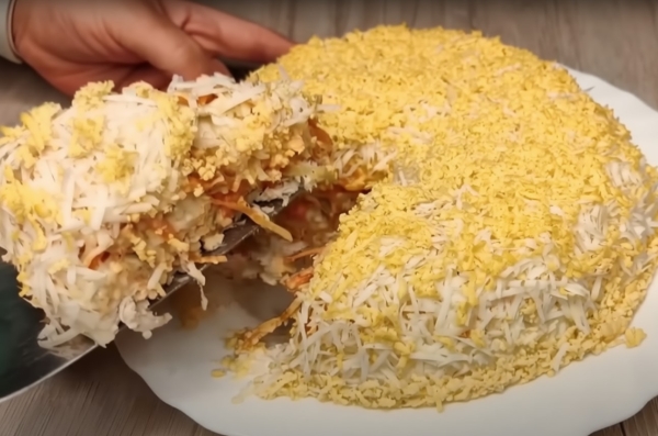 Этот блюдо не подают в ресторанах: салат «Афоня» — забытый шедевр советской кухни! Вкуснее не придумать Этот блюдо не подают в ресторанах: салат «Афоня» — забытый шедевр советской кухни! Вкуснее не придумать