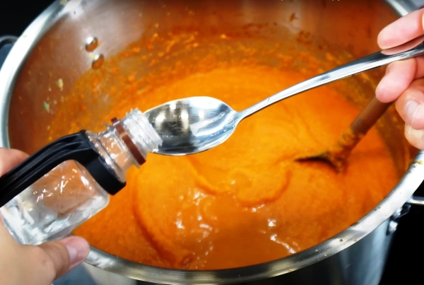 Кабачковая икра «По-советски» — тот самый, настоящий вкус из детства! В этом рецепте нет ничего лишнего