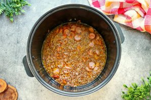 Гречка с сосиской в мультиварке